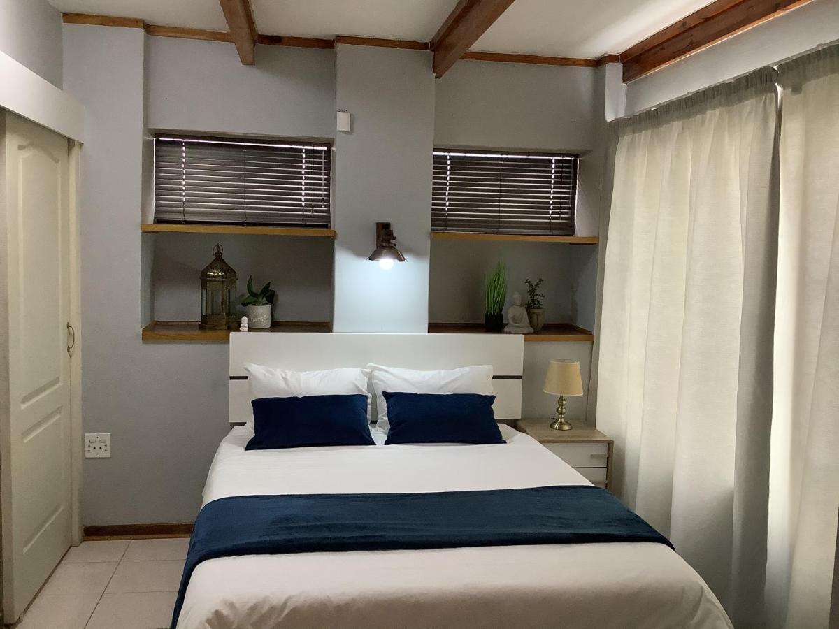 Impala Suite -Entire Unit- 2 Bedroom With 1 Ensuite Bathroom Ladysmith Exteriör bild